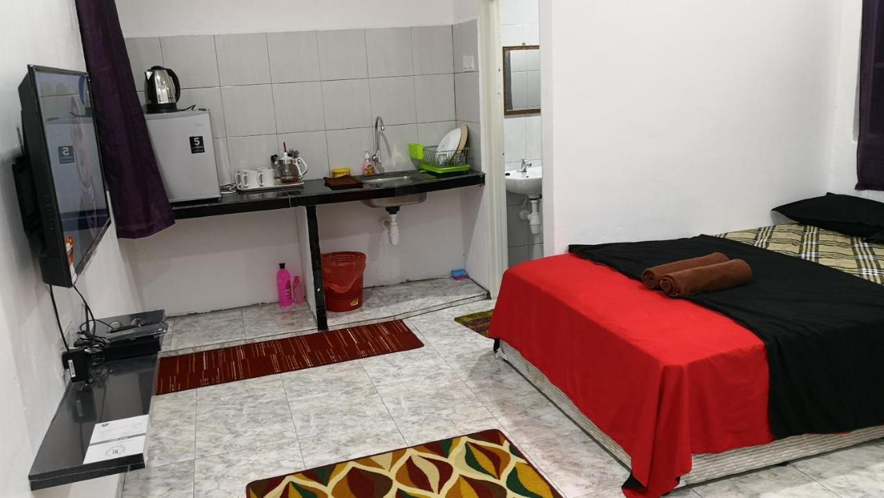Oyo Home 90308 Chily Guest House Langkawi Extérieur photo